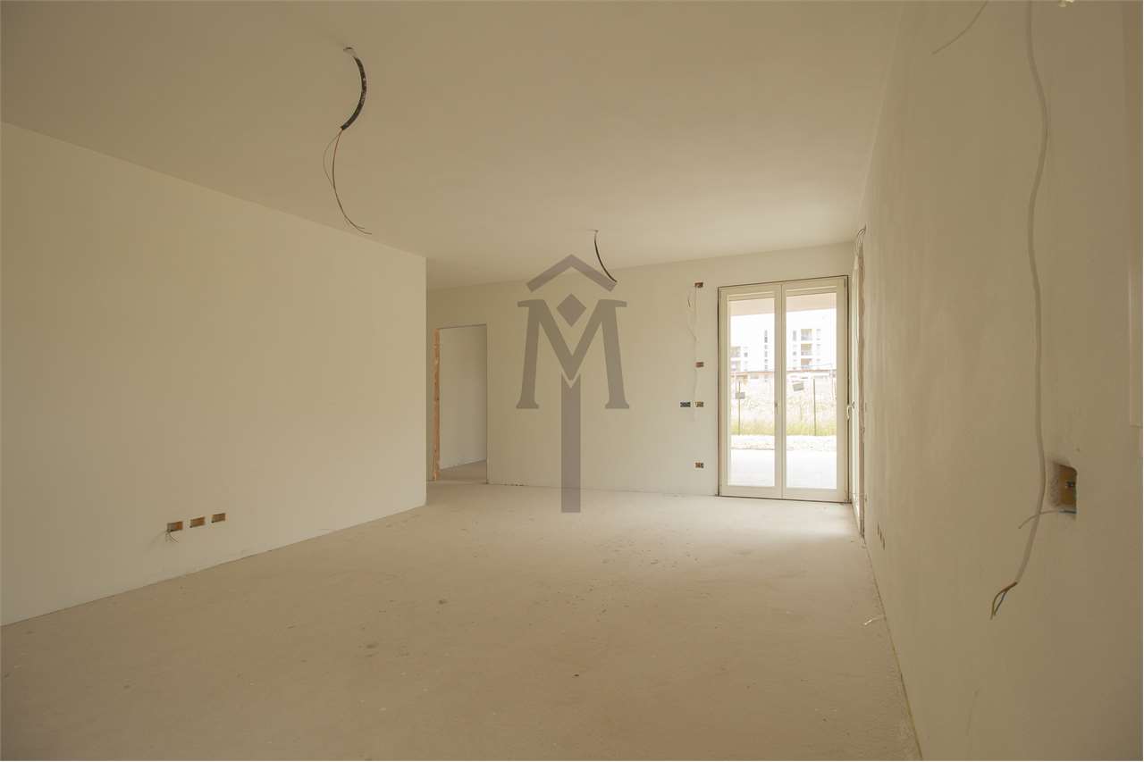 imm_44577-20250806183351-1280