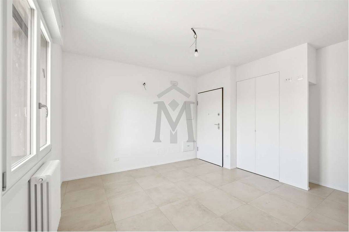 imm_51930-20261001151612-1280
