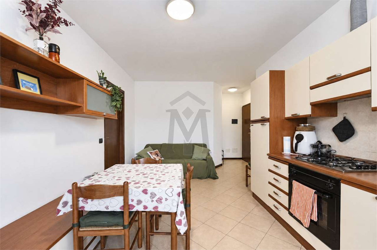 imm_53002-20261014093442-1280