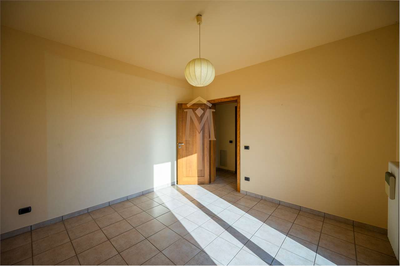 imm_46554-20251118155940-1280