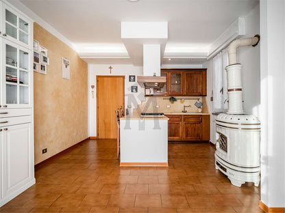 imm_46815-20251204161123-1280
