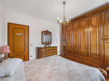imm_48869-20260403173045-1280