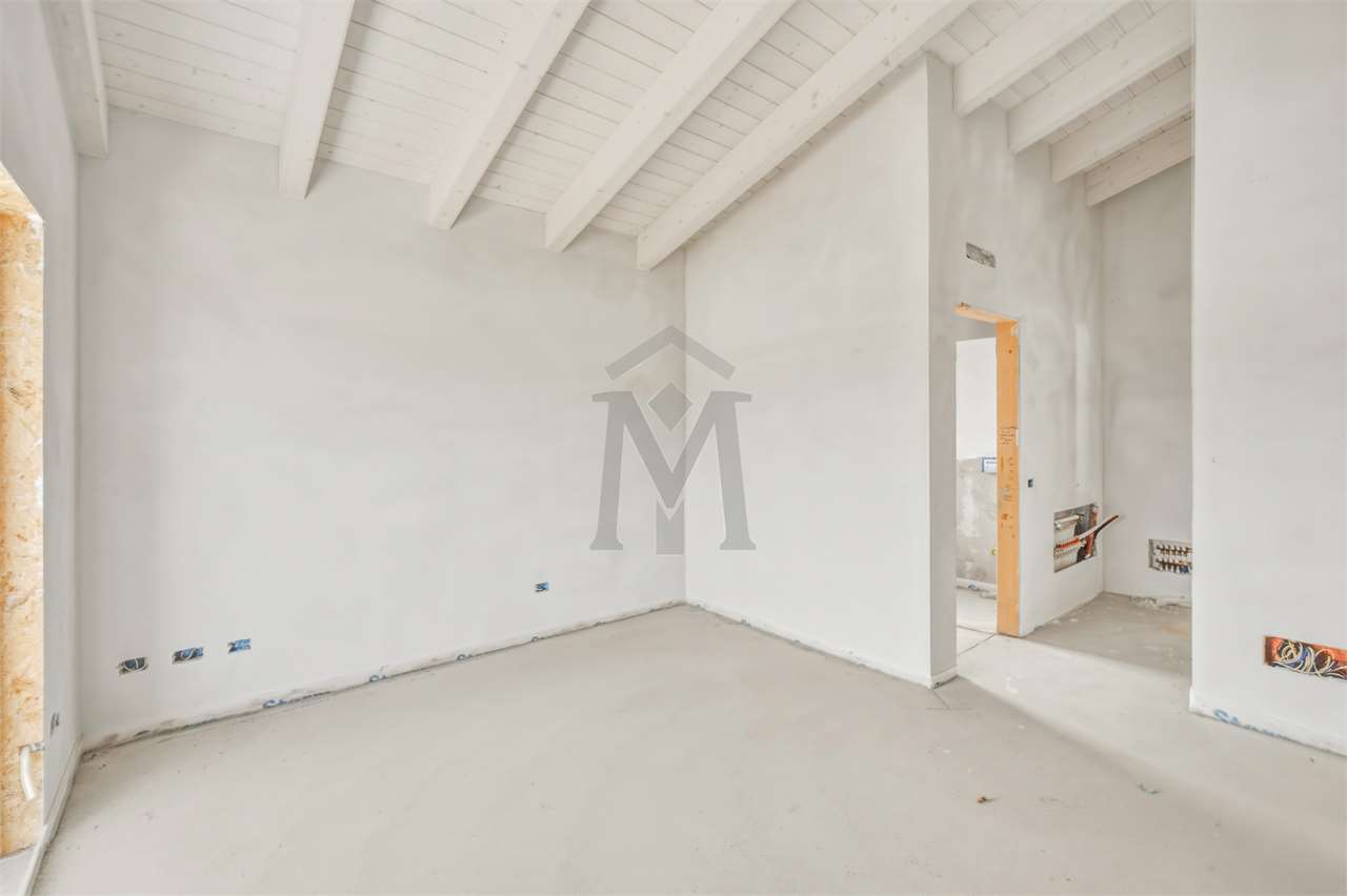 imm_51807-20260907182903-1280