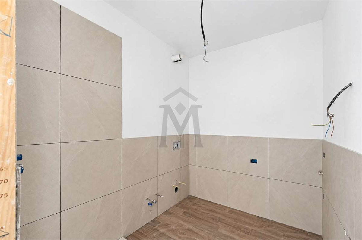 imm_52679-20261009103456-1280