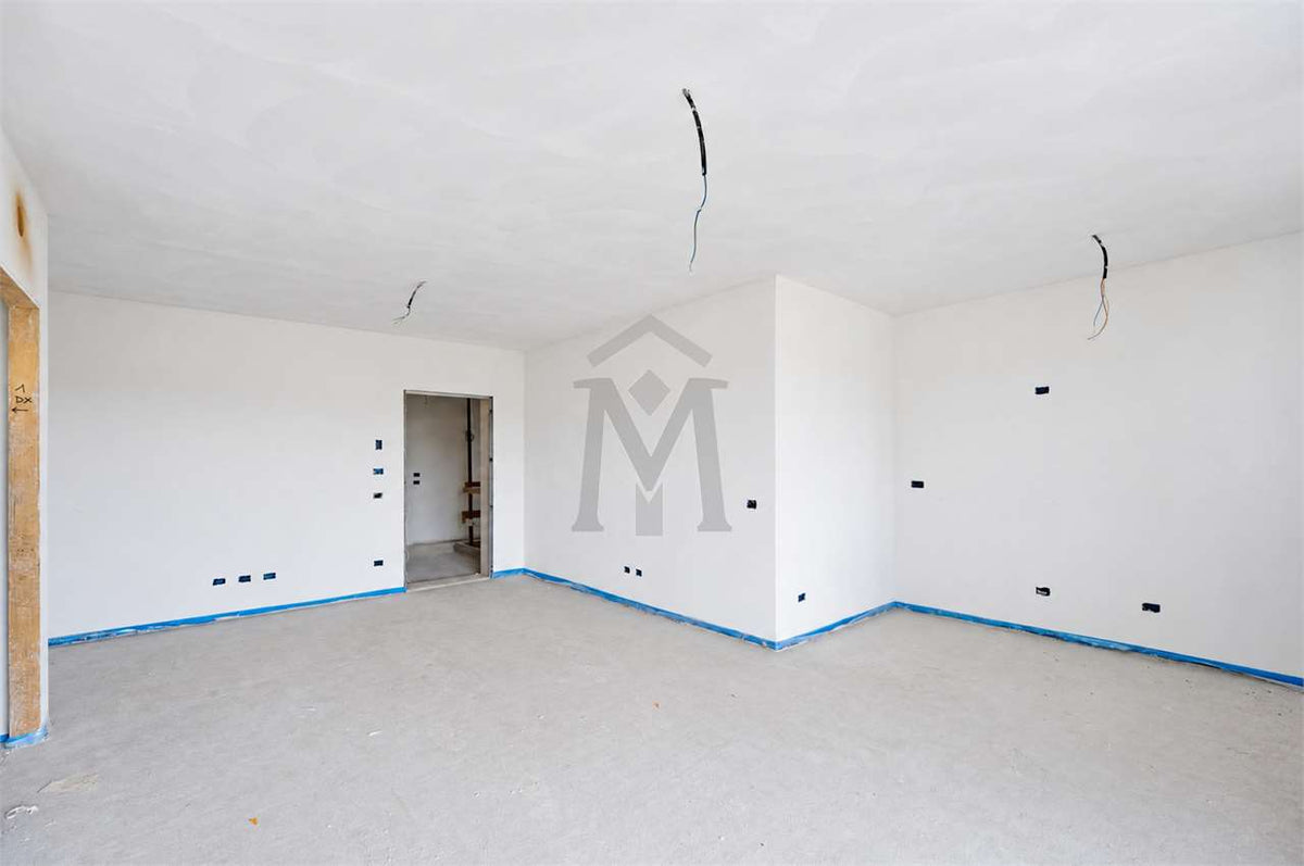 imm_52690-20261009104253-1280