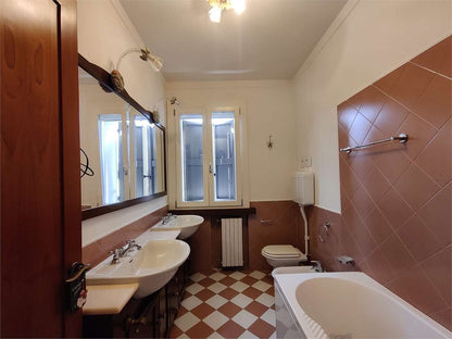 imm_53203-20261017121802-1280