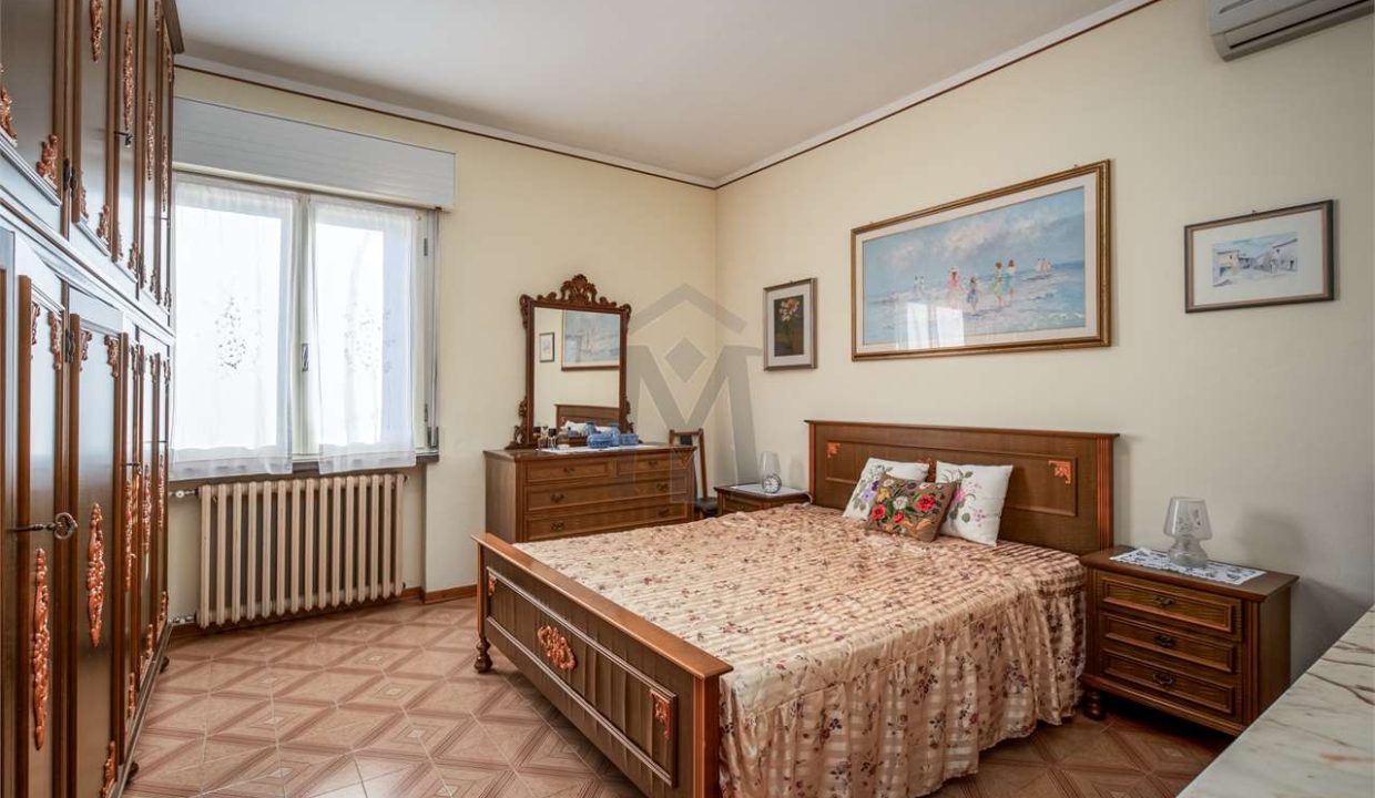 imm_39949-20250825174348-1280-