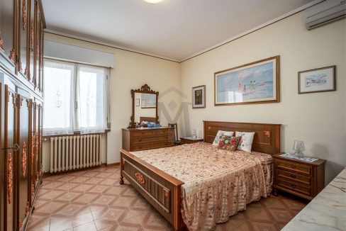 imm_39949-20250825174348-1280-