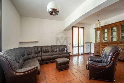 imm_42776-20250506190258-1280-