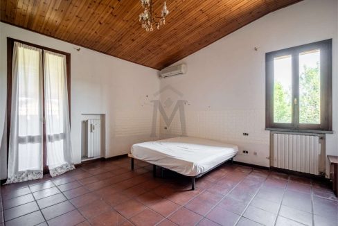 imm_42789-20250506190438-1280-