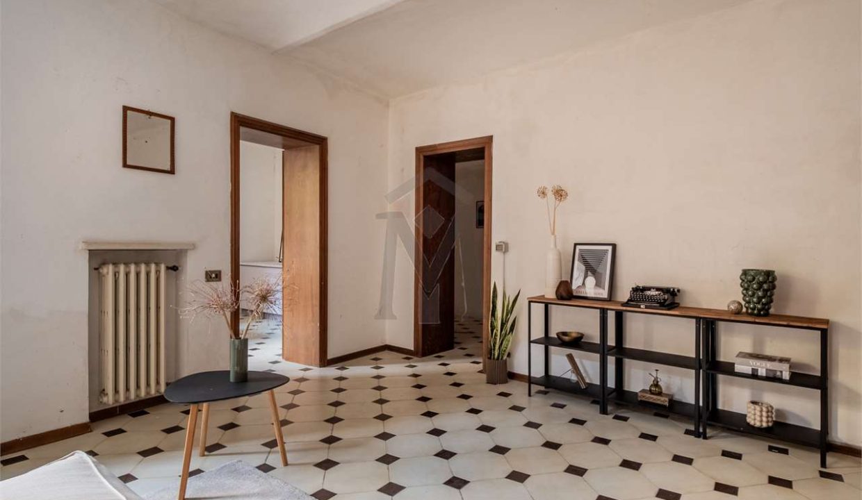 imm_43987-20250827114054-1280-