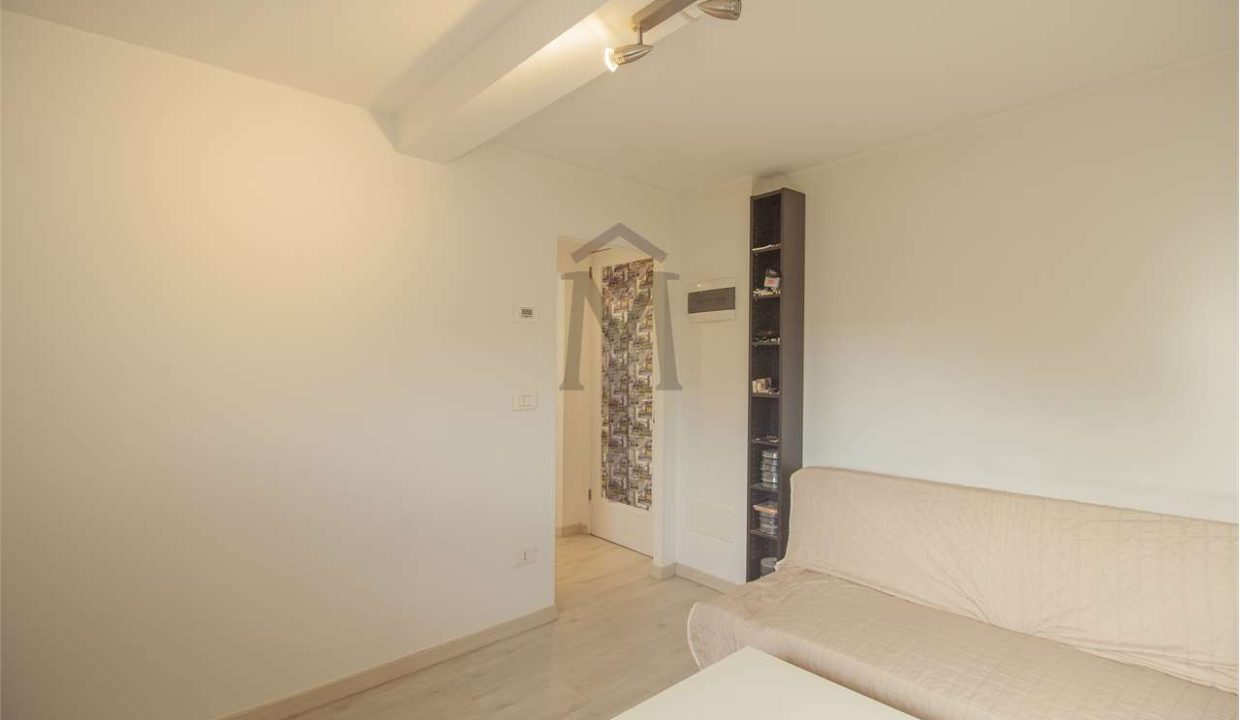 imm_44813-20250911103929-1280-