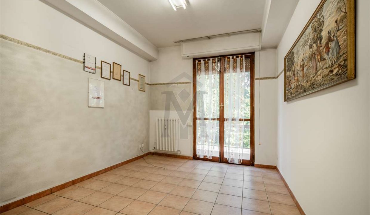imm_45265-20251003180910-1280-