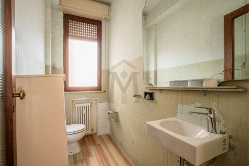 imm_45268-20251003180921-1280-