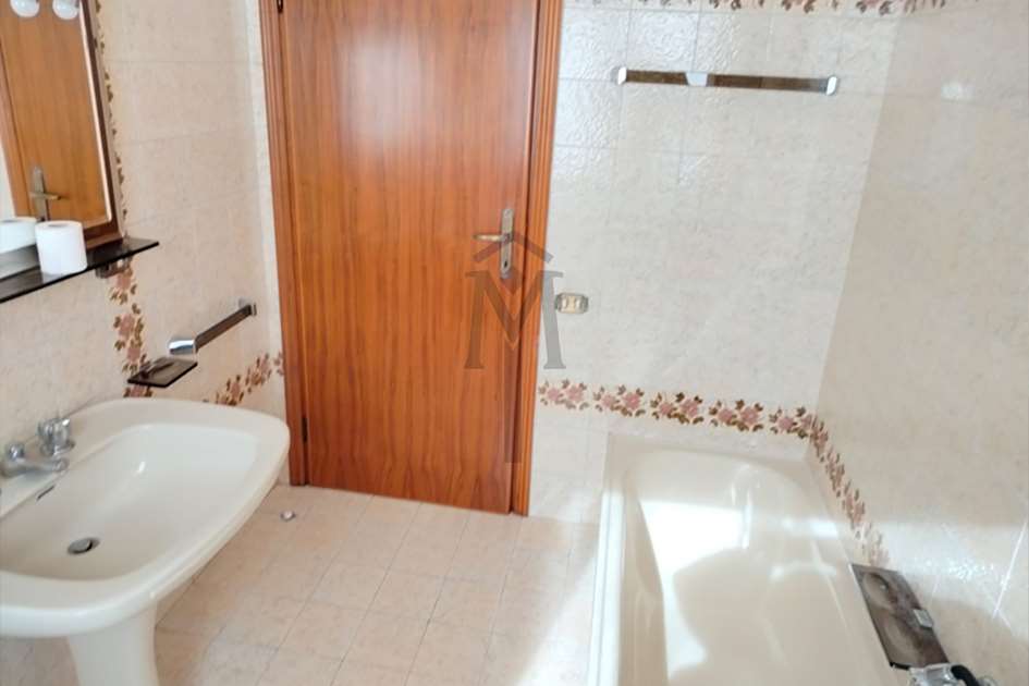 imm_41575-20250416180205-945-