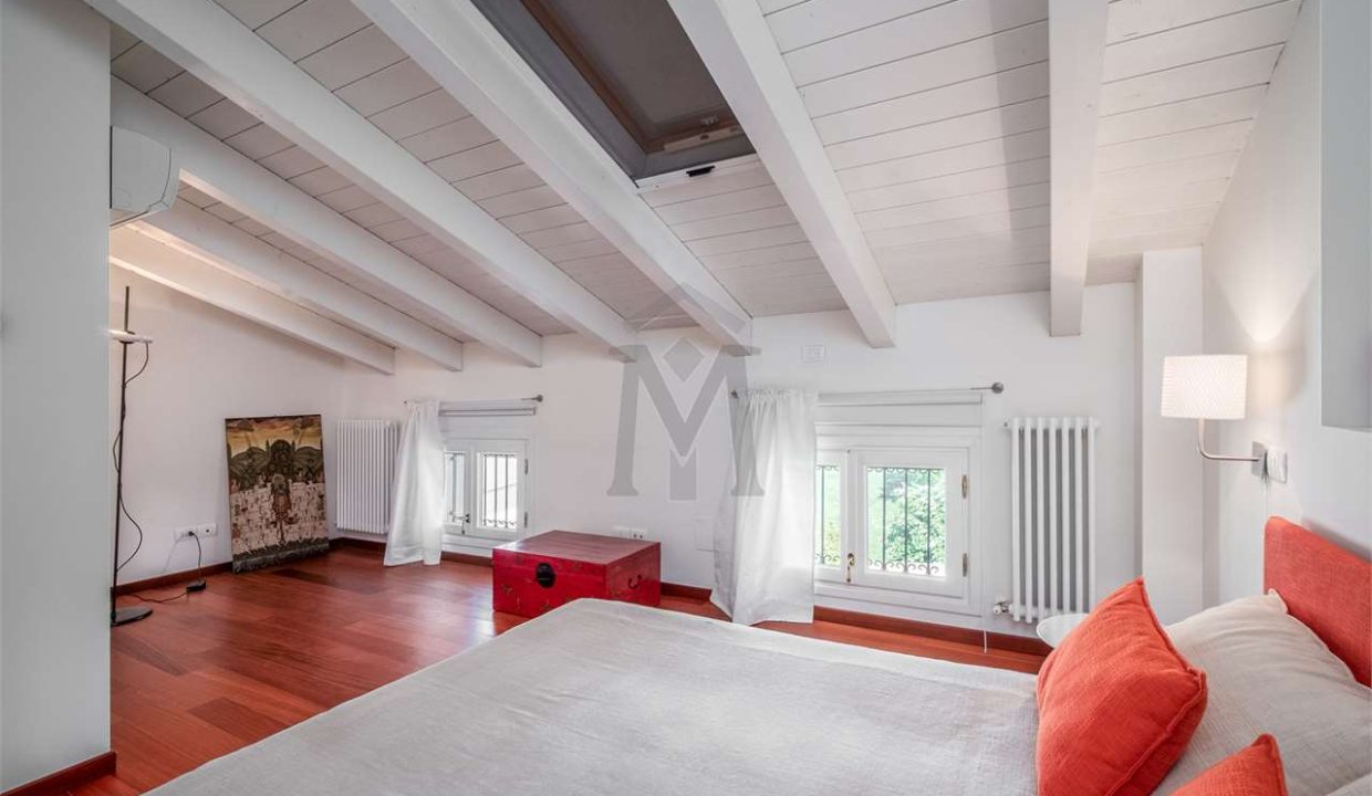 imm_42957-20250508163933-1280-