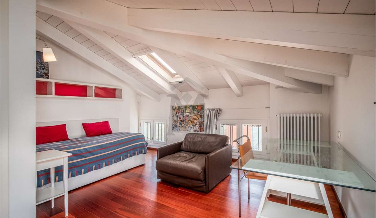 imm_42958-20250508163938-1280-