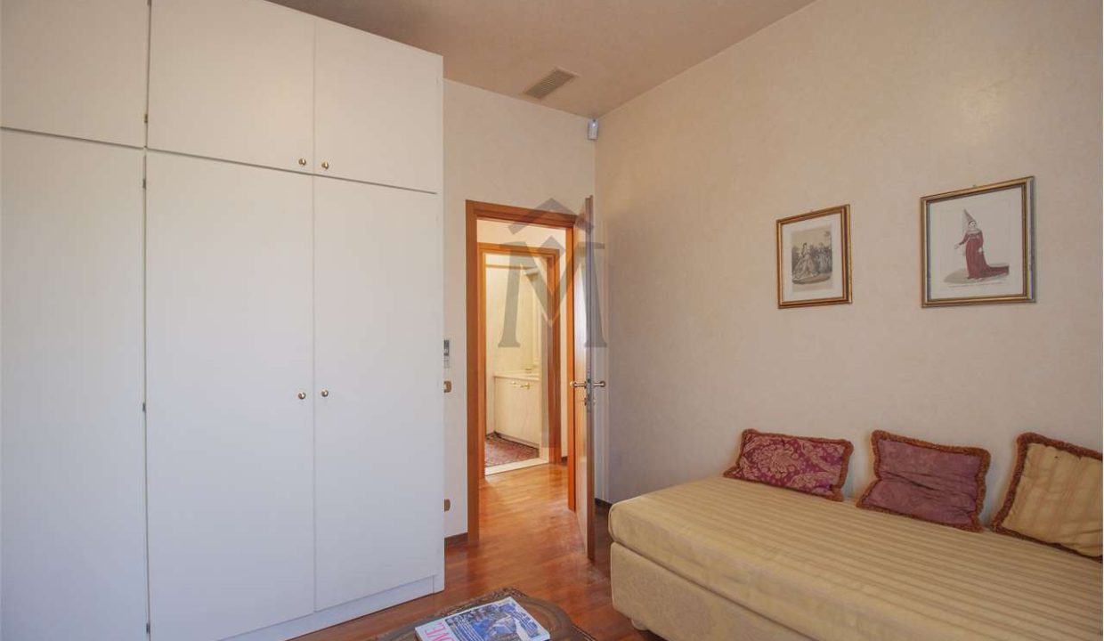 imm_42976-20250512112743-1280-