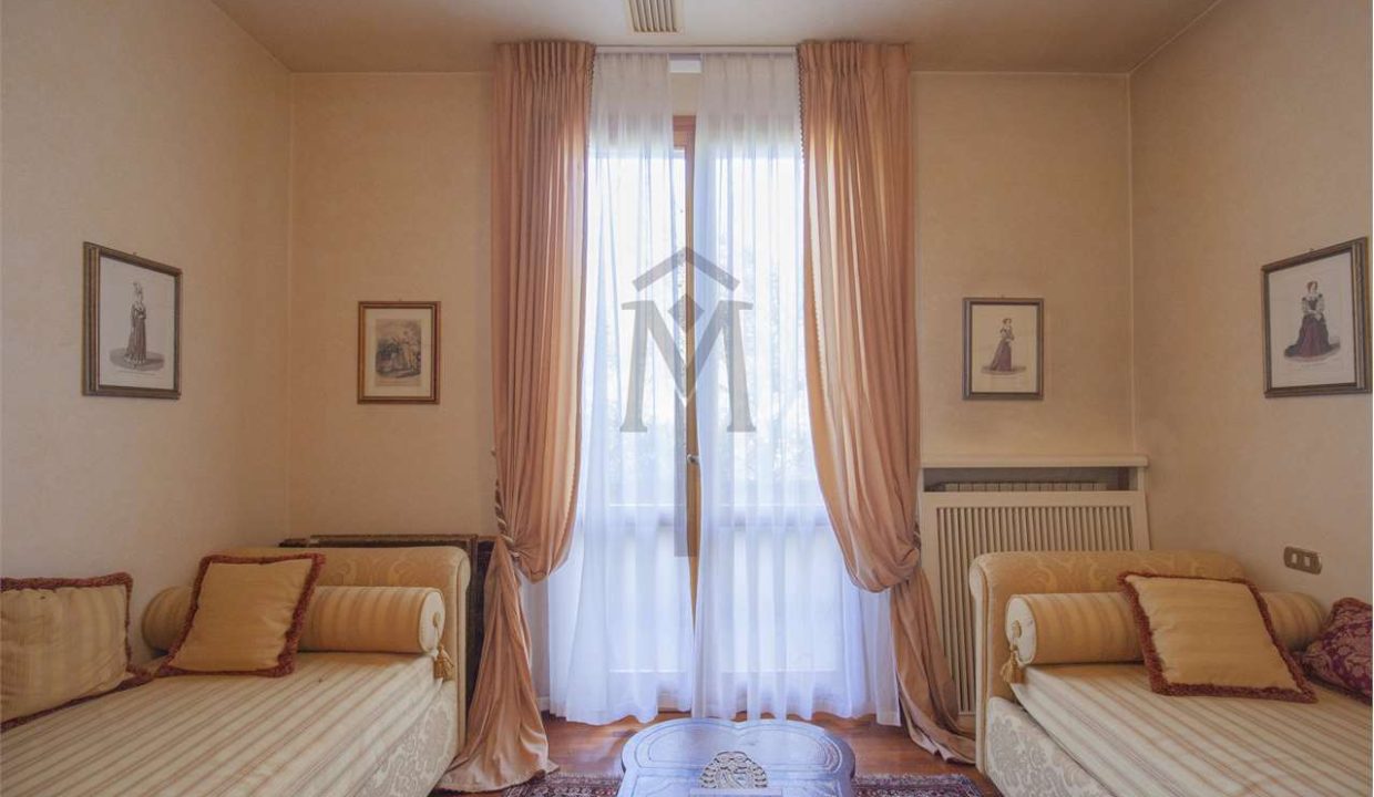 imm_42991-20250512112903-1280-