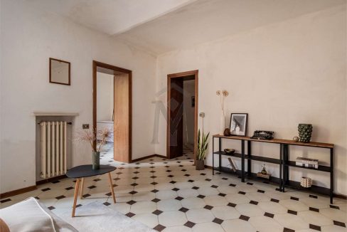 imm_43987-20250827114054-1280-