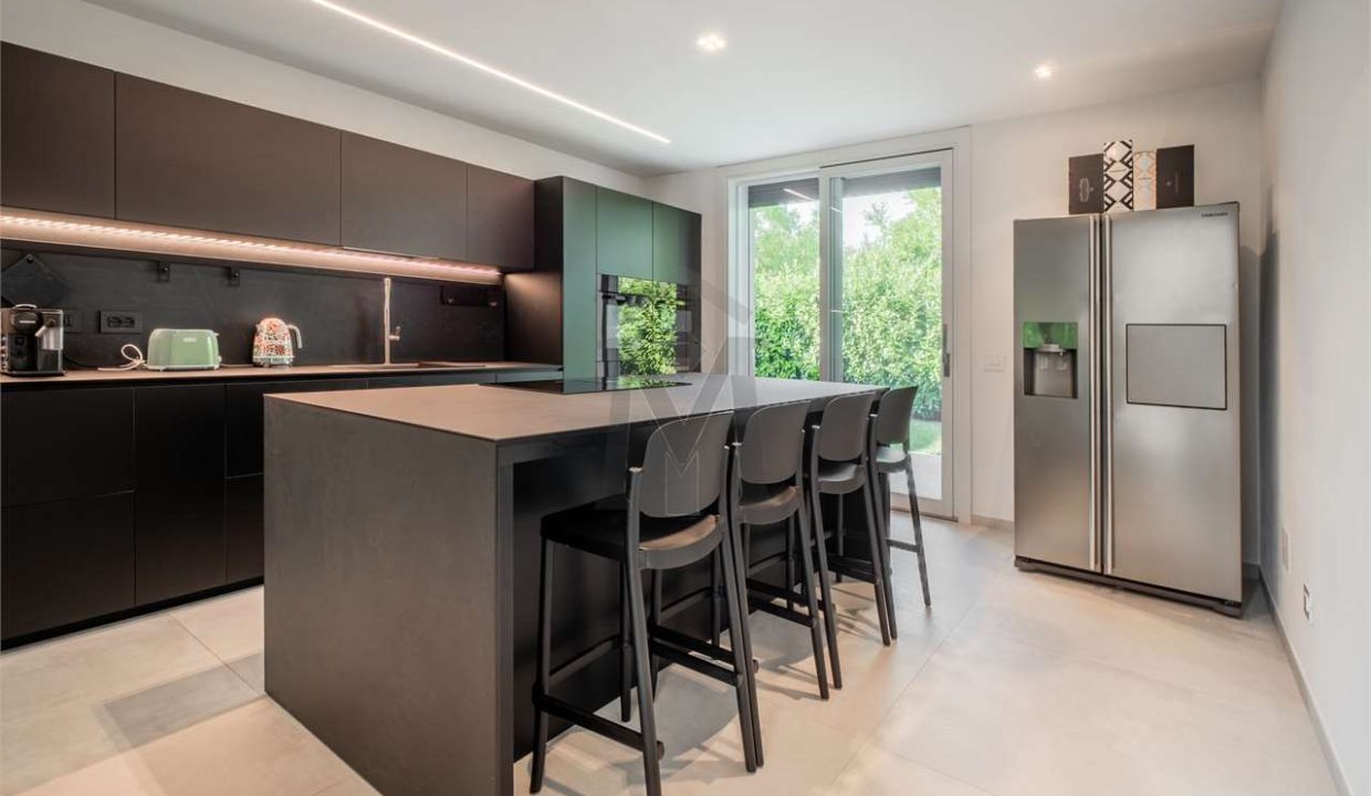 imm_44327-20250731161410-1280-