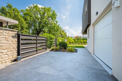 imm_44358-20250731161905-1280-