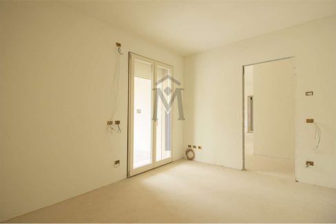 imm_44564-20250806183306-1280-