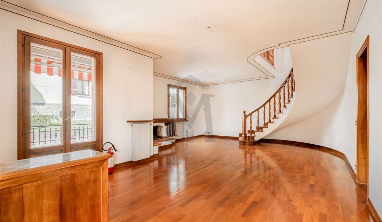 imm_44771-20250910134404-1280-