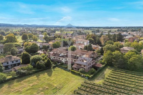 imm_44864-20250918182246-1280-