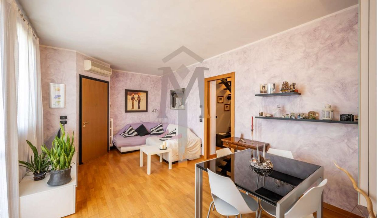 imm_44874-20250918183421-1280-