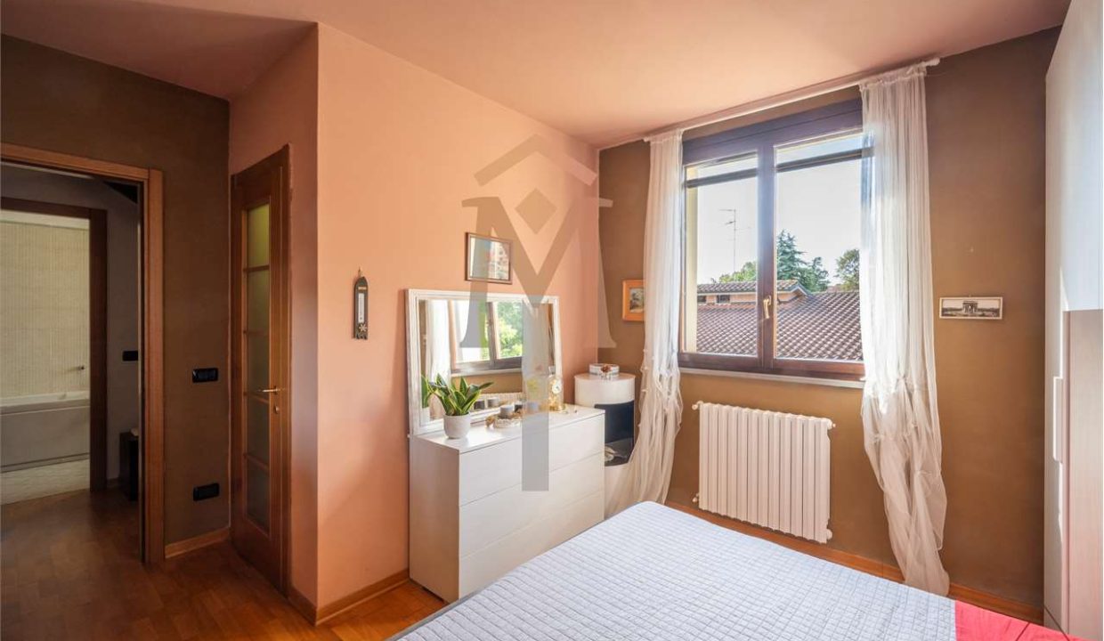 imm_44880-20250918183727-1280-