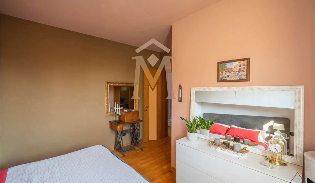 imm_44881-20250918183733-1280-