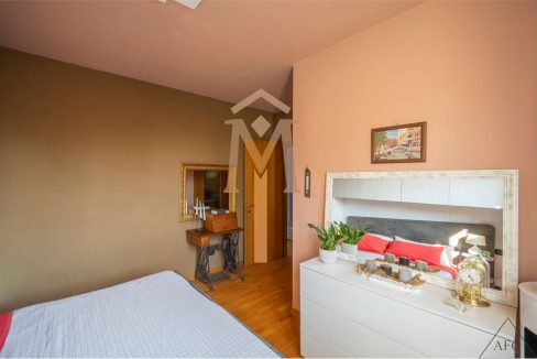 imm_44881-20250918183733-1280-