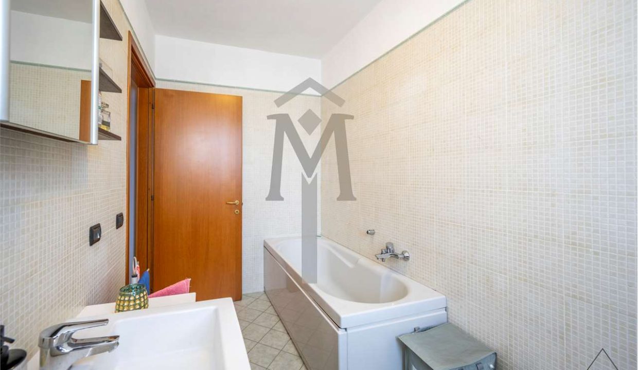 imm_44885-20250918183753-1280-