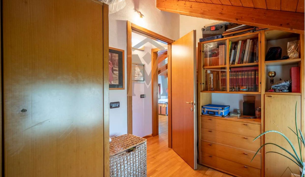 imm_44888-20250918183910-1280-