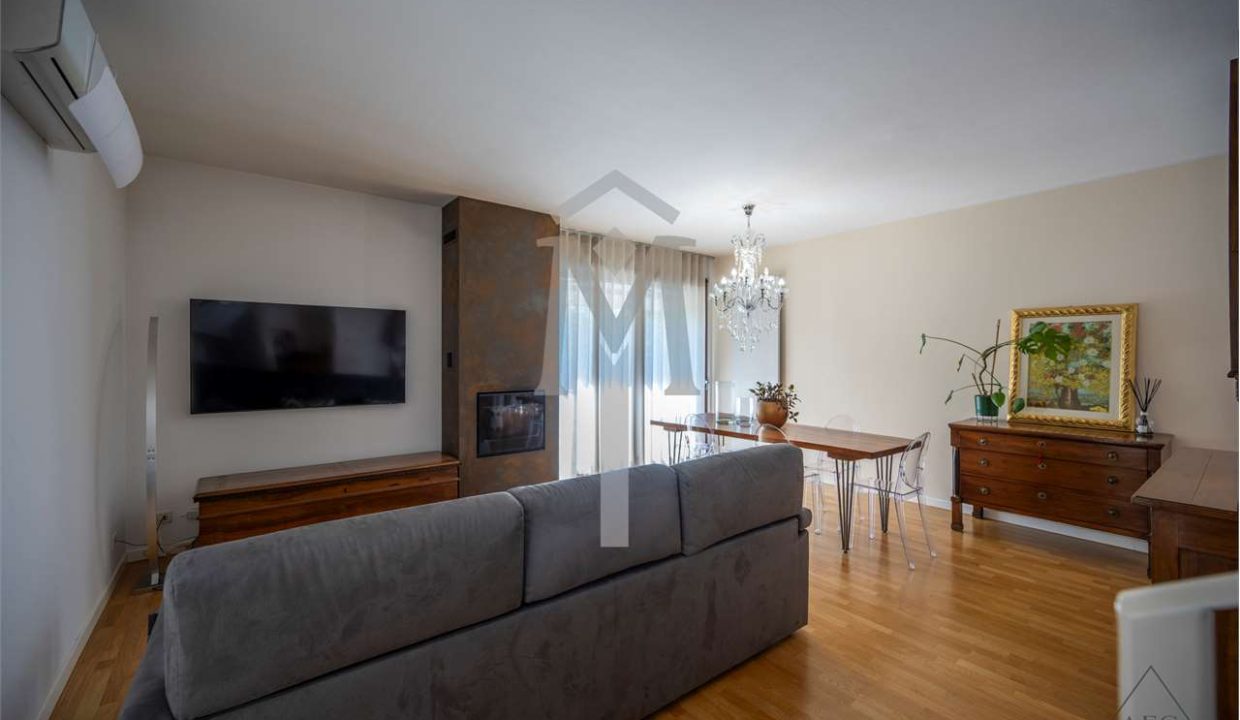 imm_44925-20250919152205-1280-