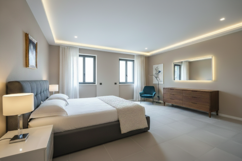 imm_45137-20250923174935-1248-