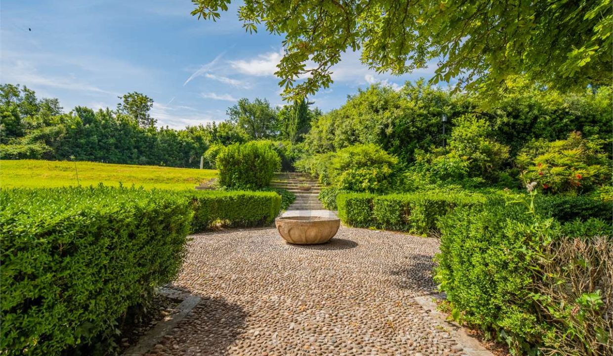 imm_45551-20251009110605-1280-