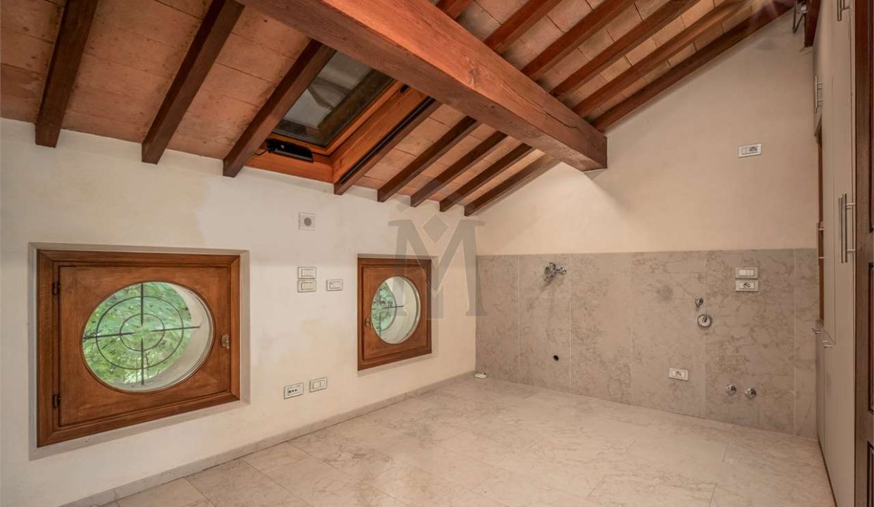 imm_45559-20251009110209-1280-