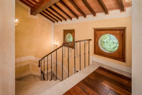 imm_45561-20251009110128-1280-