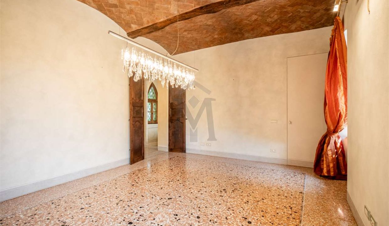 imm_45583-20251009105126-1280-