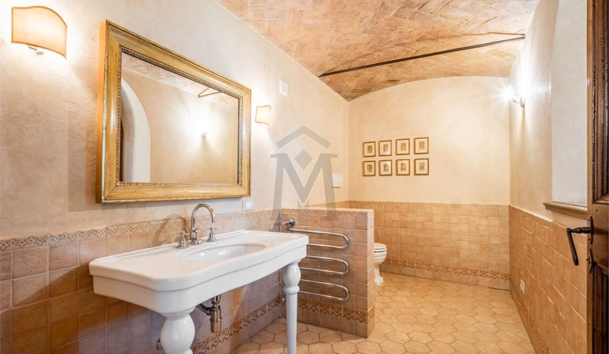 imm_45595-20251009111414-1280-