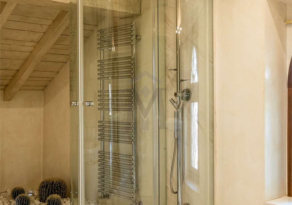 imm_45620-20251009111625-1280