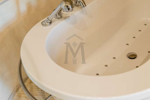 imm_45621-20251009111628-1280