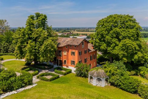 imm_45636-20251009110528-1280-