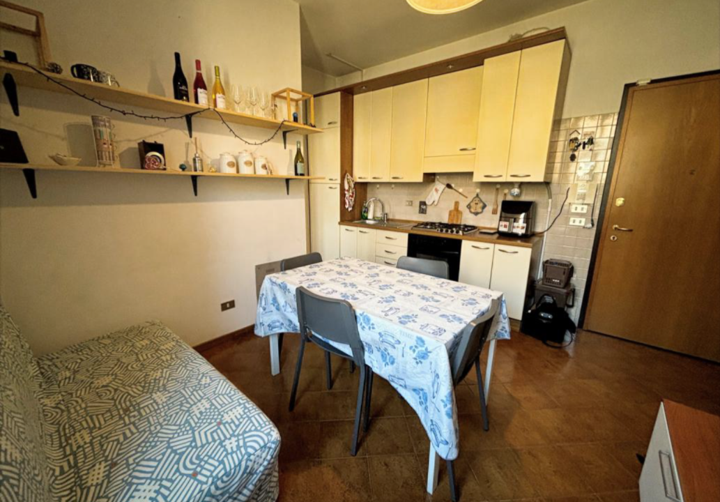 imm_45708-20251010121334-1033-