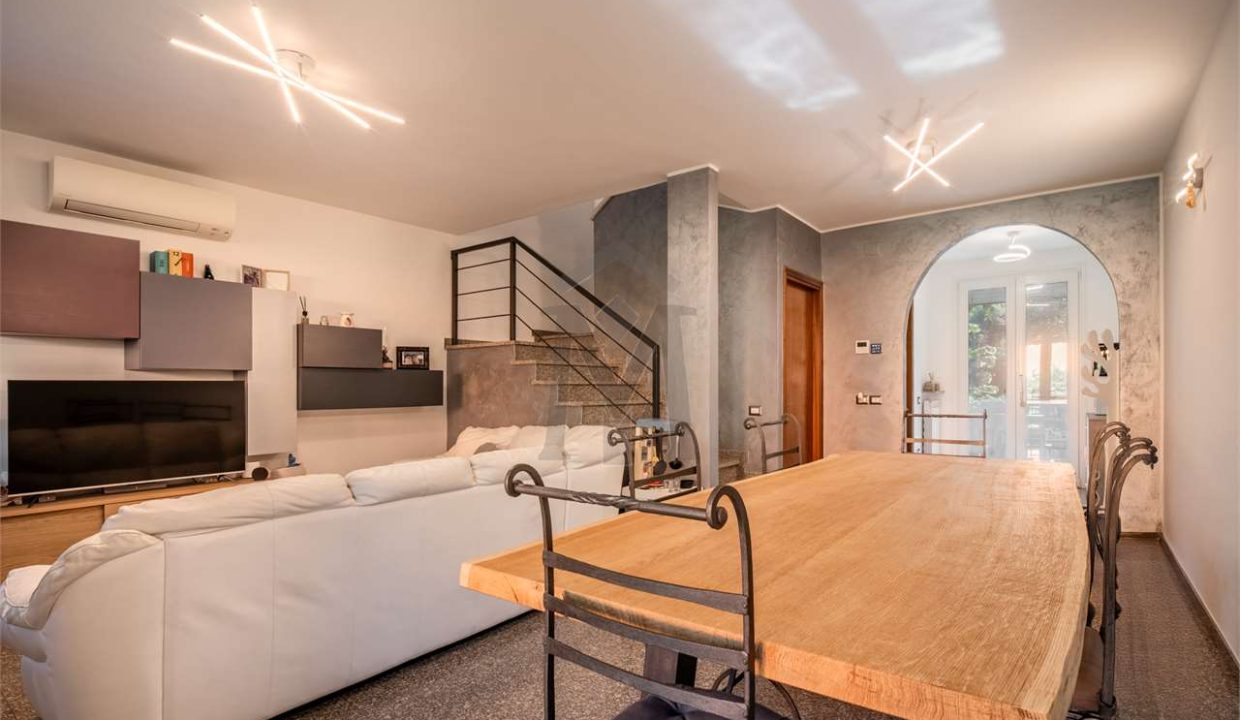 imm_46299-20251105155215-1280-