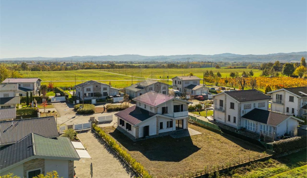 imm_46340-20251106174101-1280-