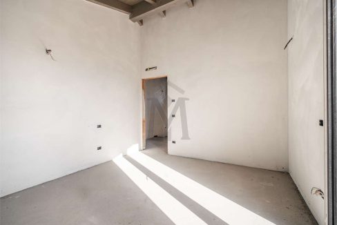 imm_46351-20251106174456-1280-