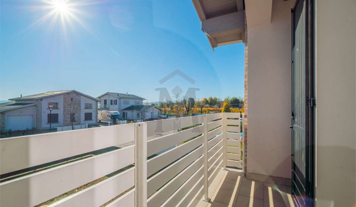 imm_46356-20251106174503-1280-